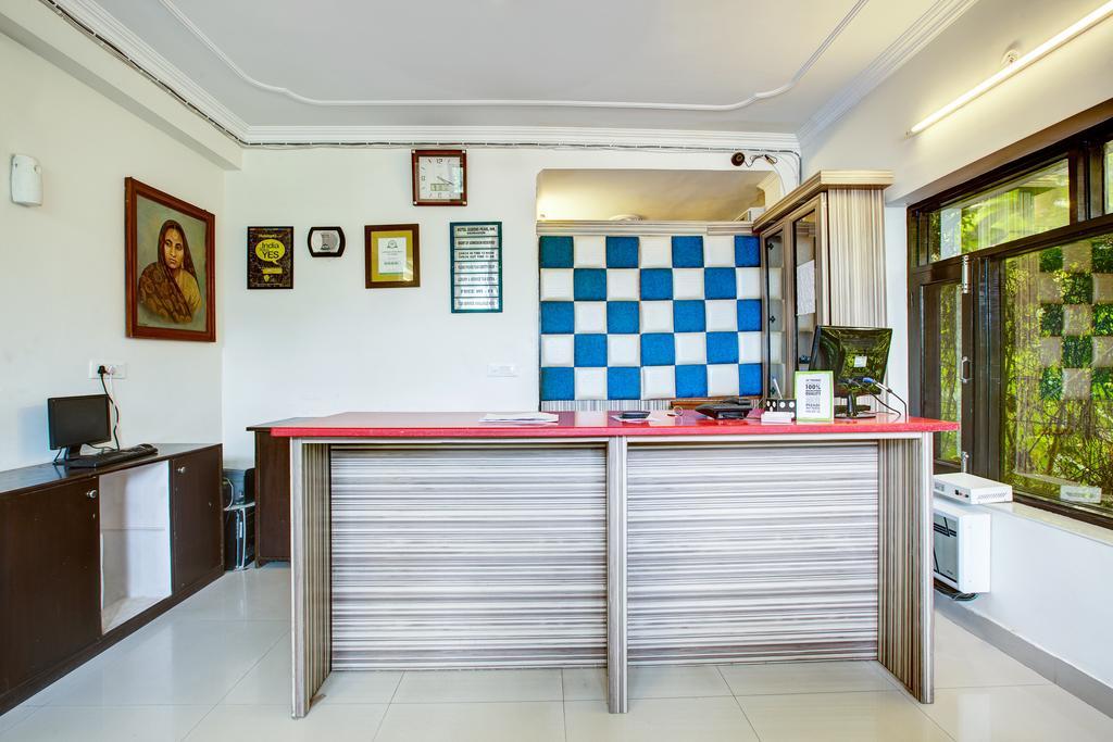 Oyo 10425 Queens Pearl Inn Ντεχραντούν Εξωτερικό φωτογραφία