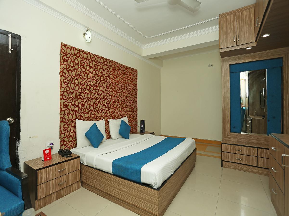 Oyo 10425 Queens Pearl Inn Ντεχραντούν Εξωτερικό φωτογραφία