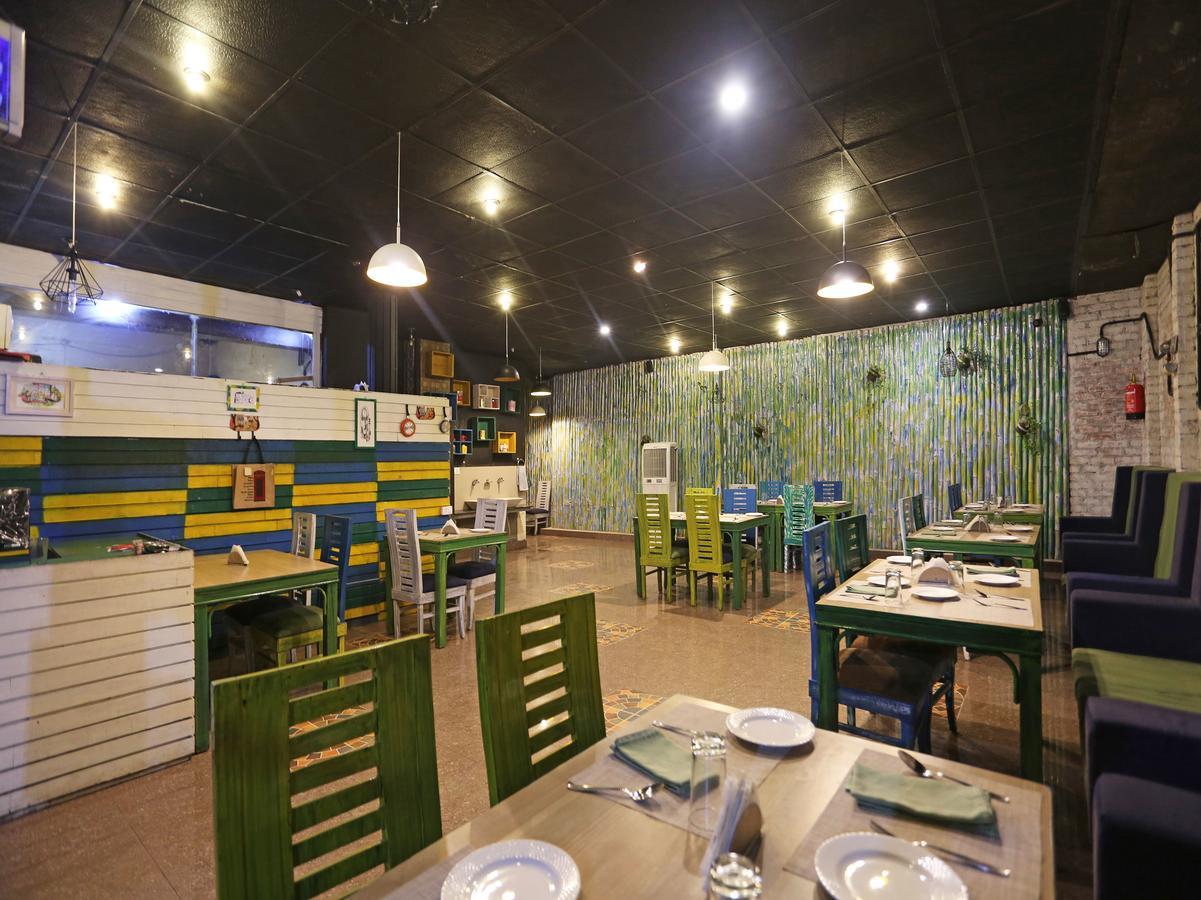 Oyo 10425 Queens Pearl Inn Ντεχραντούν Εξωτερικό φωτογραφία