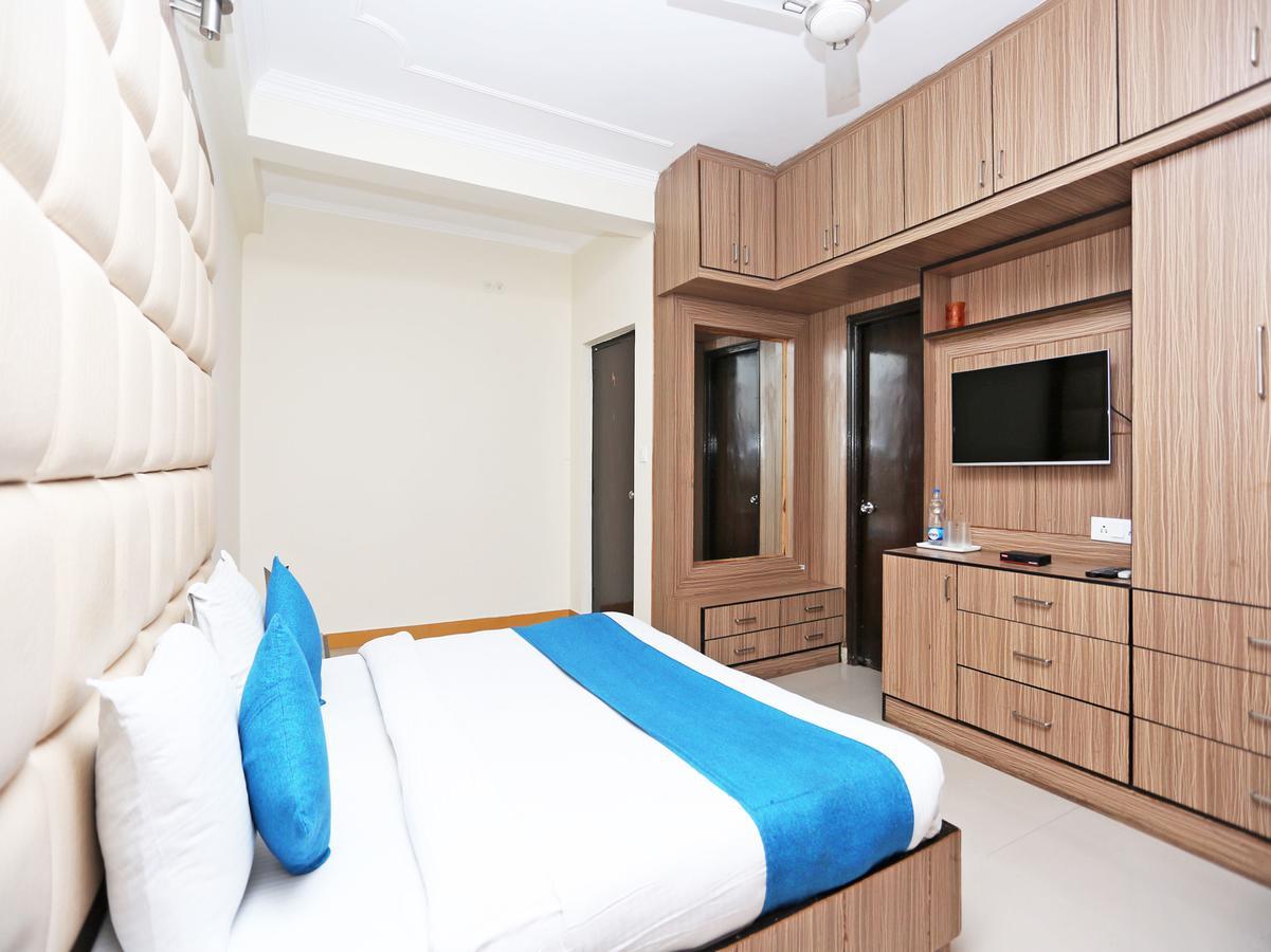 Oyo 10425 Queens Pearl Inn Ντεχραντούν Εξωτερικό φωτογραφία