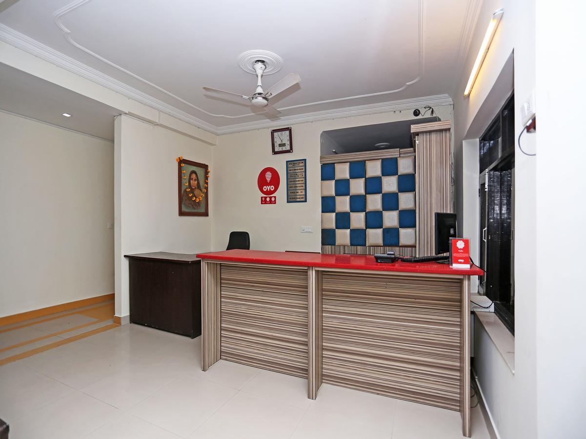 Oyo 10425 Queens Pearl Inn Ντεχραντούν Εξωτερικό φωτογραφία